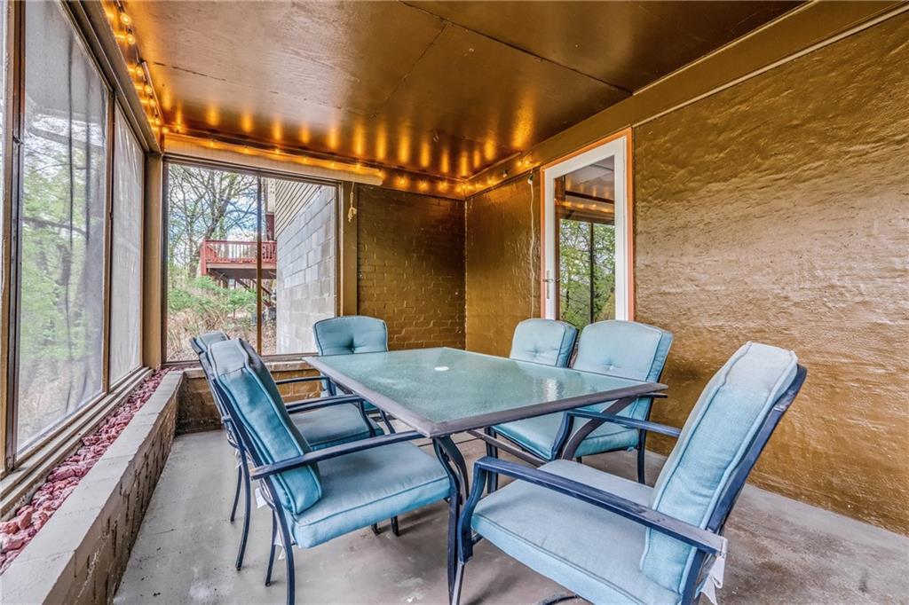 6 Virginia Terrace Pittsburgh, PA 15229 - Photo 4 of 23 a view of a patio with a table and chairs