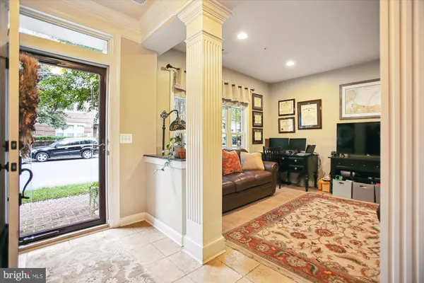 $4,790 | 440 Ferdinand Day Drive, Alexandria, VA 22304