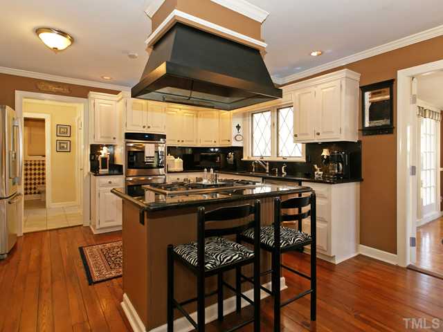 512 Queensferry Road Cary, NC 27511 - Photo 18 of 25