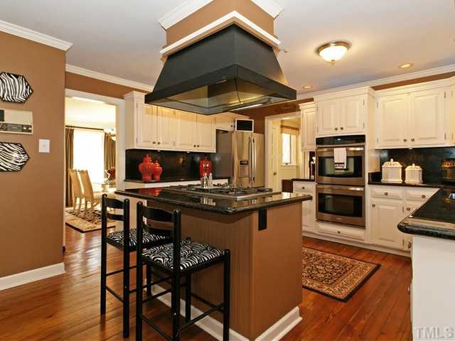 512 Queensferry Road Cary, NC 27511 - Photo 19 of 25