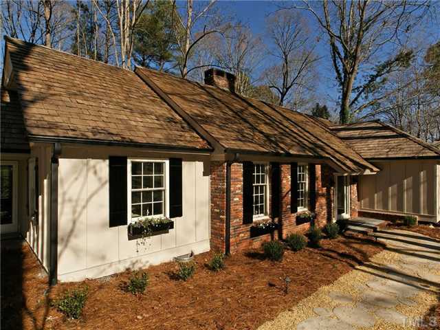 512 Queensferry Road Cary, NC 27511 - Photo 4 of 25