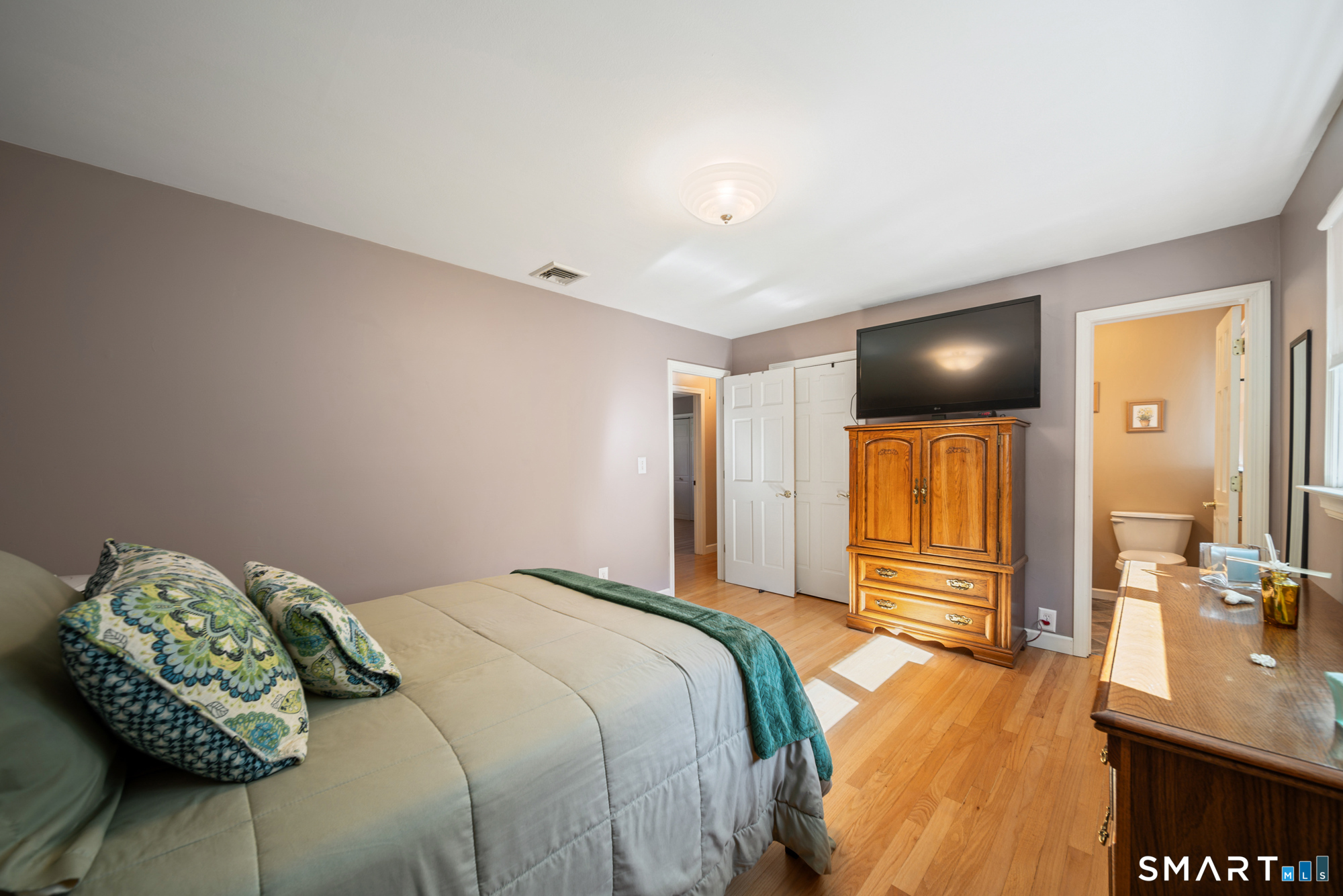 5 Twin Rocks Drive New Fairfield, CT 06812 - Photo 24 of 40 Primary Bedroom