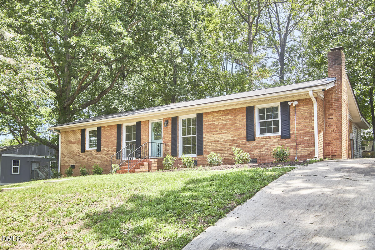 2709 Evers Drive Raleigh, NC 27610 - Photo 2 of 40 003