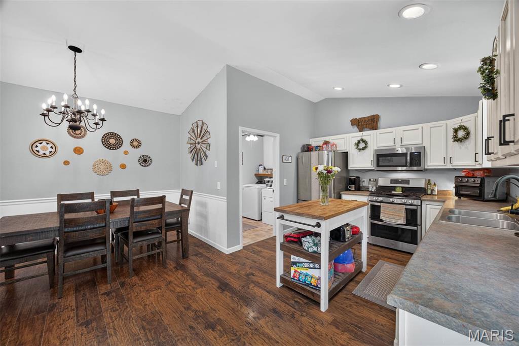 4826 Cedar Spring Drive Highland, IL 62249 - Photo 12 of 54