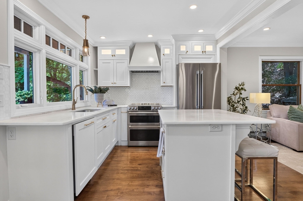 30 R Morses Pond Road Wellesley, MA 01760 - Photo 9 of 23