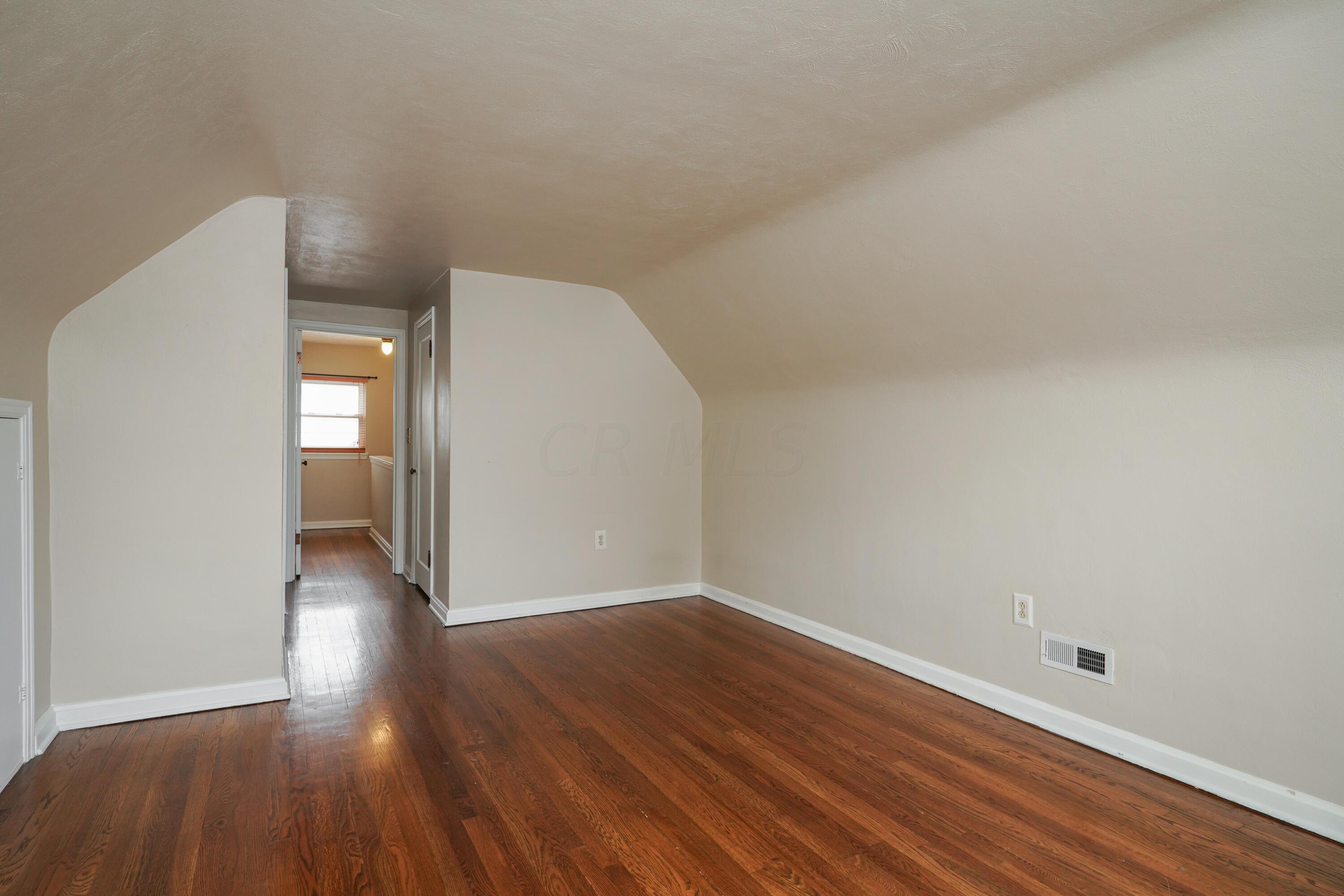 2104 Jervis Road Columbus, OH 43221 - Photo 14 of 31 Hardwood floors