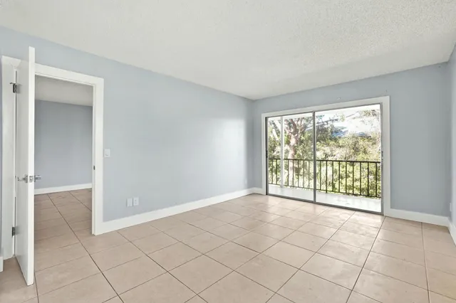 $1,850 | 983 Northwest Spruce Ridge Drive, Unit 1, Stuart, FL 34994