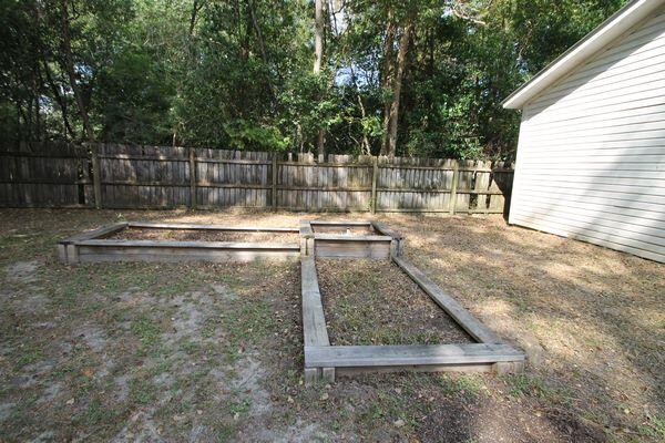 152 Florence Street DeFuniak Springs, FL 32435 - Photo 27 of 40 2025-10-17 15.21.55