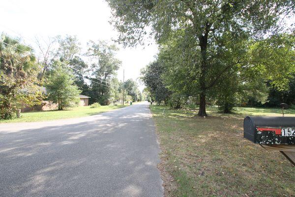152 Florence Street DeFuniak Springs, FL 32435 - Photo 40 of 40 2025-10-17 15.29.19