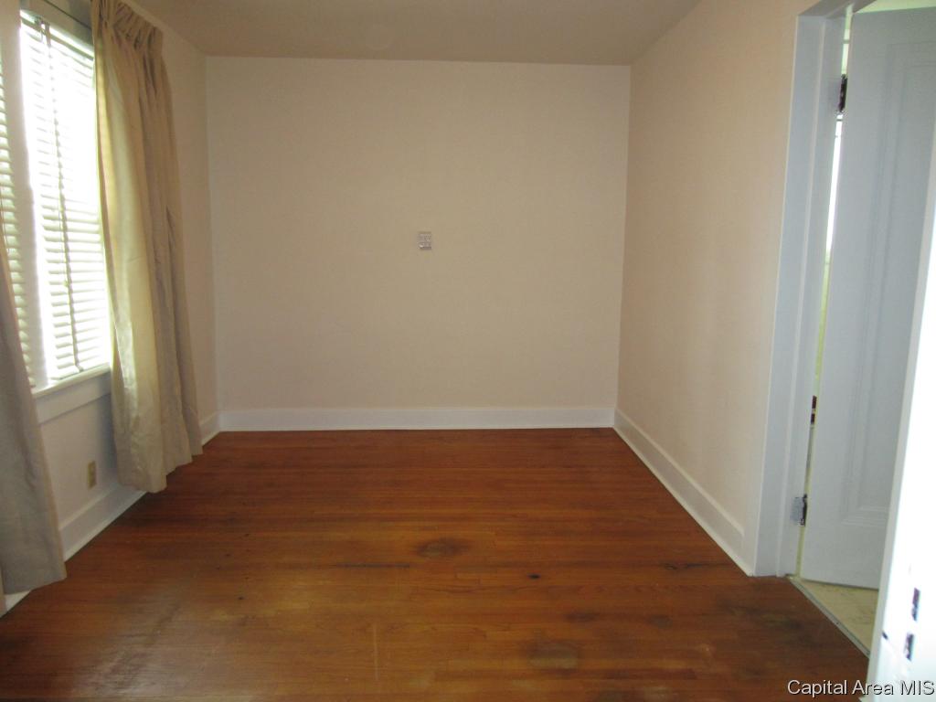 2227 South 13th Street Springfield, IL 62703 - Photo 7 of 10