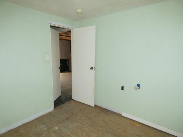 318 Jackson Road Pittsburgh, PA 15239 - Photo 14 of 25