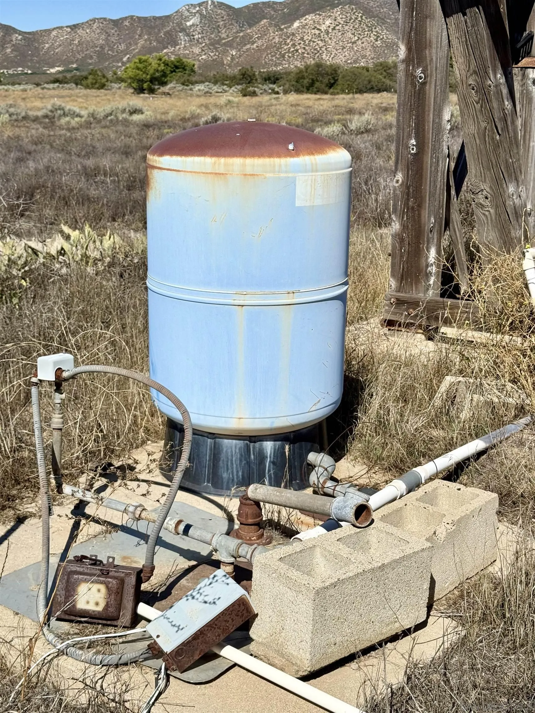 Lease Road, Unit 9 Ranchita, CA 92066 - Photo 12 of 18 a view of balcony with furniture
