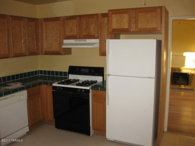 115 East Mohave Road Tucson, AZ 85705 - Photo 3 of 20