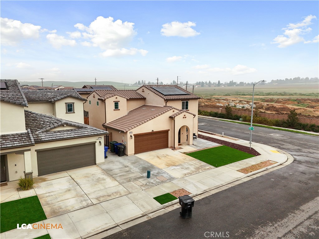 11112 Pasto Way Bakersfield, CA 93306 - Photo 26 of 35 a view of a house with pool and ocean view