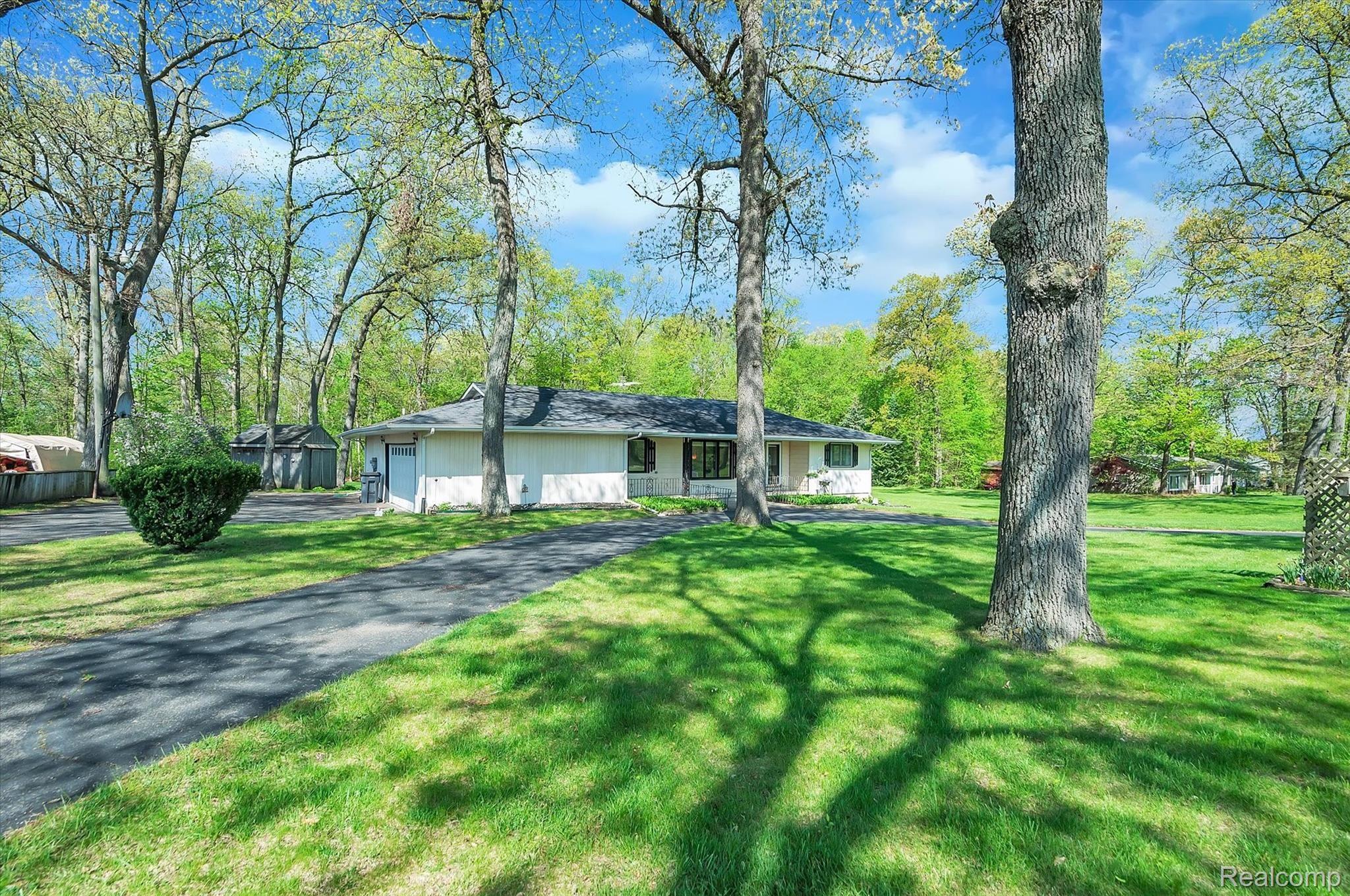 1450 Chilson Road Howell, MI 48843 - Photo 3 of 49 08-1450-Chilson-Rd-WindowStill-Real-Estate-Photography-8.jpg