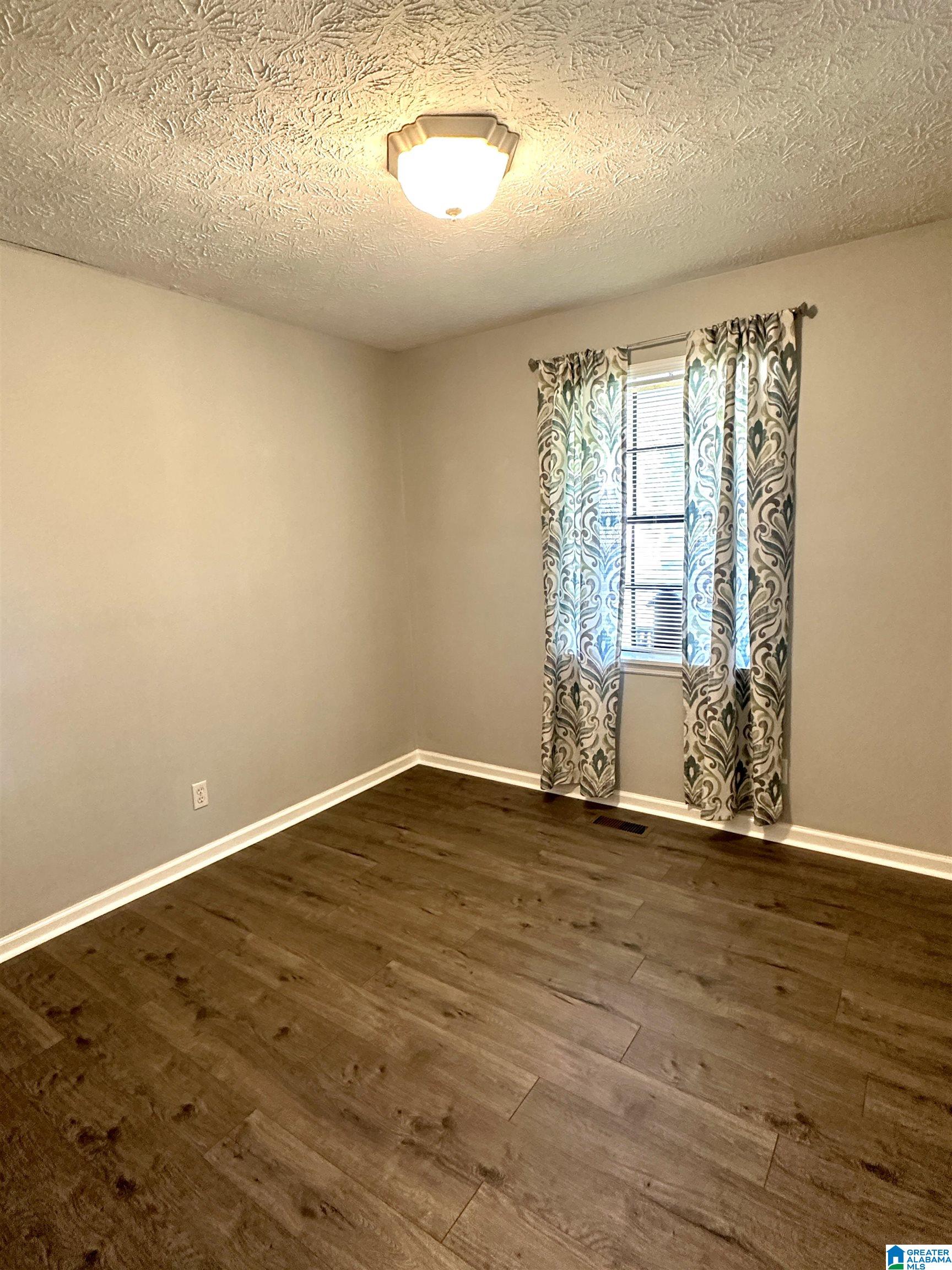 1504 Maple Drive Weaver, AL 36277 - Photo 10 of 33