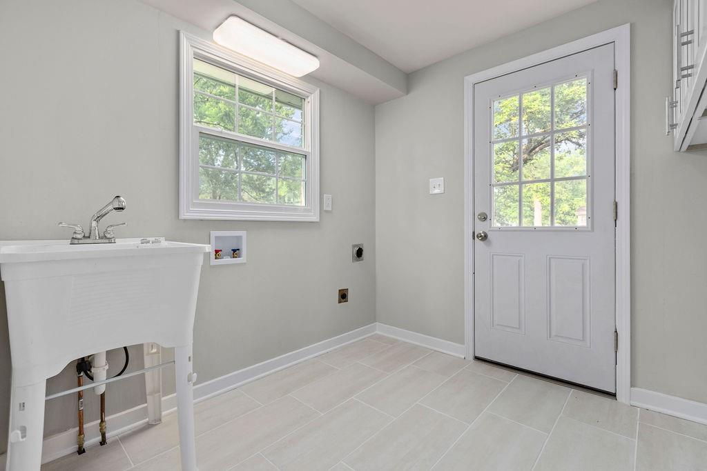 2345 Cramden Road Pittsburgh, PA 15241 - Photo 12 of 25 Gallery Image 12