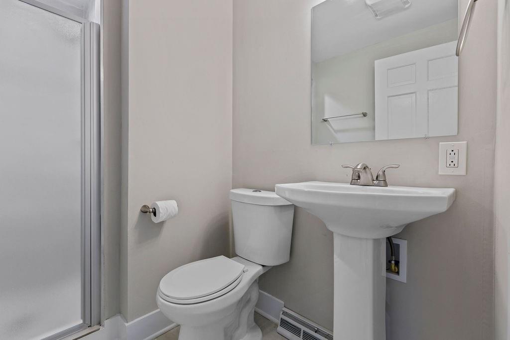 2345 Cramden Road Pittsburgh, PA 15241 - Photo 14 of 25 Gallery Image 14