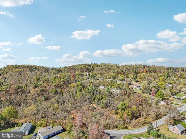 $779,000 | 0 Squirrel Hollow Road, Douglassville, PA 19518