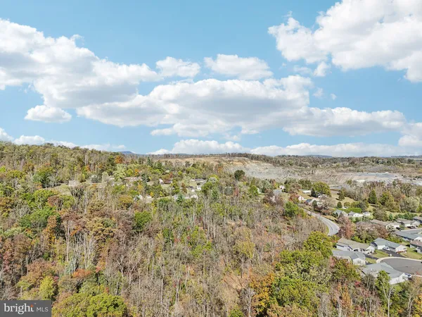 $779,000 | 0 Squirrel Hollow Road, Douglassville, PA 19518