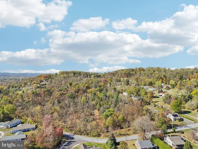 $779,000 | 0 Squirrel Hollow Road, Douglassville, PA 19518