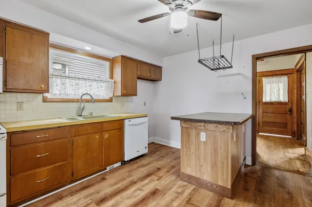 $210,000 | 2122 North 8th Street, Sheboygan, WI 53081