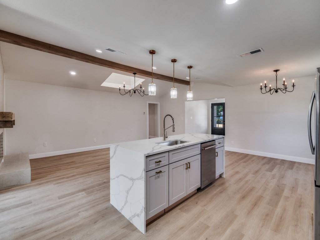 9008 Flicker Lane Dallas, TX 75238 - Photo 12 of 23