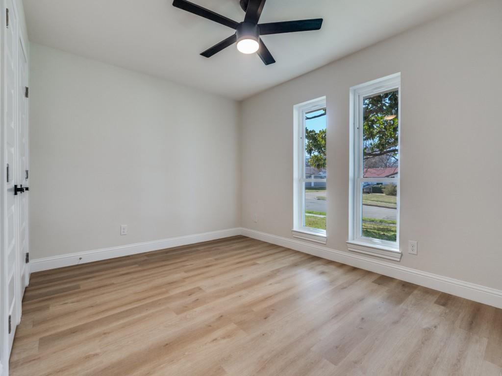 9008 Flicker Lane Dallas, TX 75238 - Photo 19 of 23