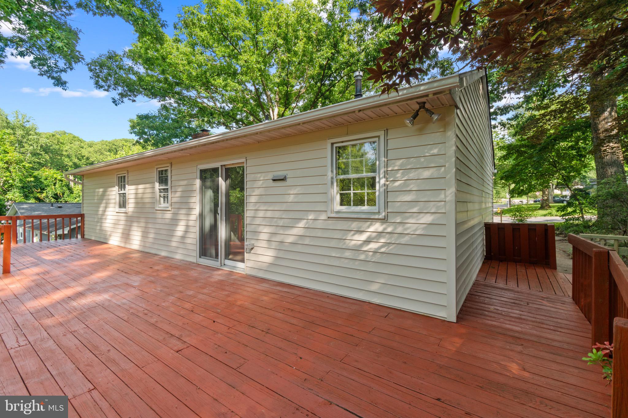 33 Sheridan Road Arnold, MD 21012 - Photo 18 of 21 Gallery Image 18