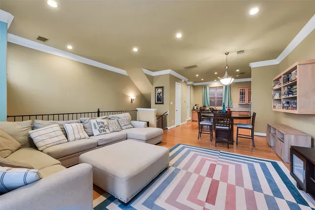 $375,000 | 5813 Katy Street, Houston, TX 77007