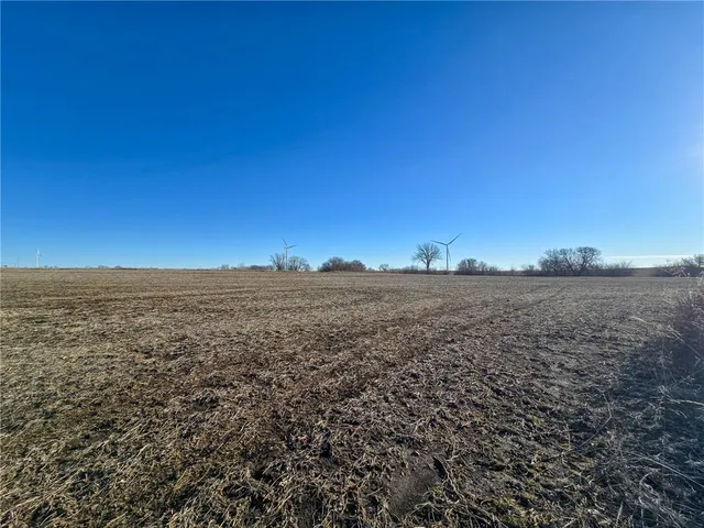 $375,000 | 2000 Y Road, Reading, KS 66868