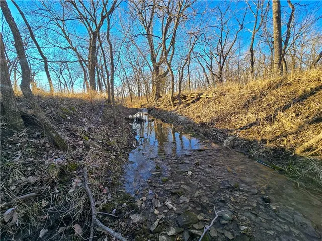 $375,000 | 2000 Y Road, Reading, KS 66868