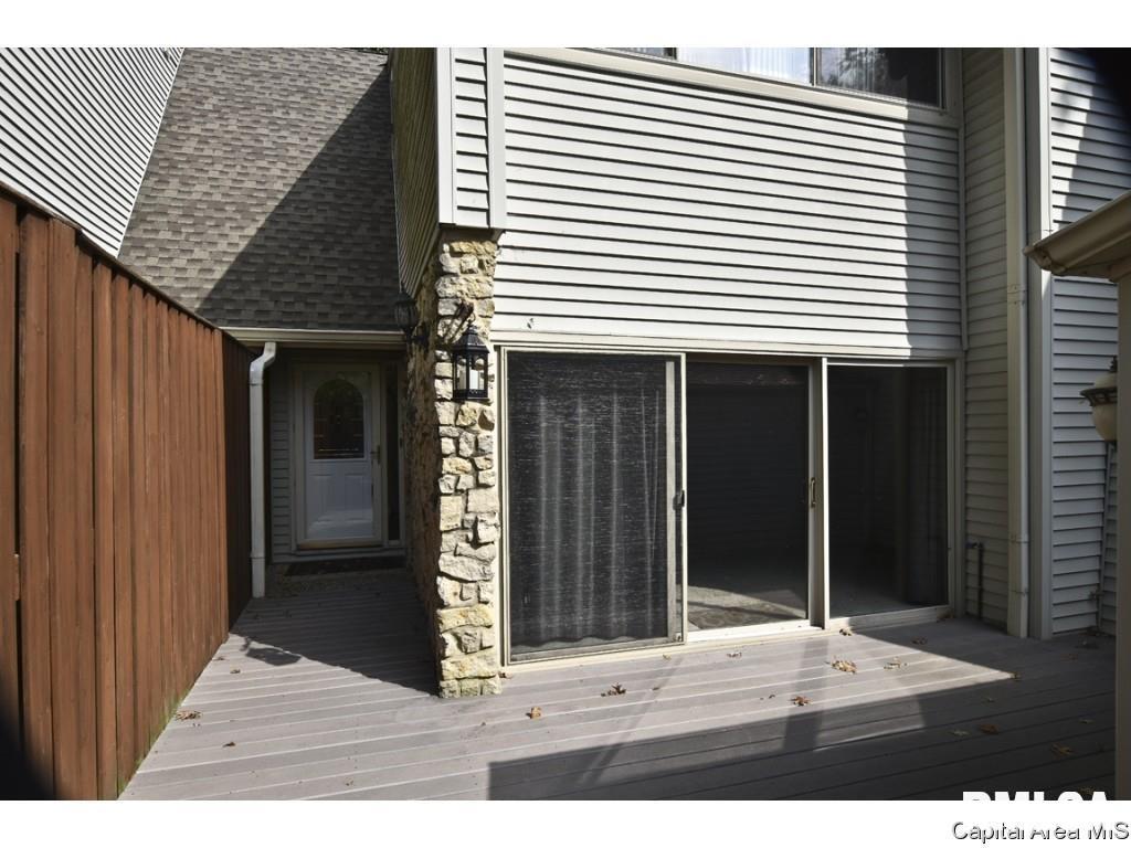 10 Country Place Springfield, IL 62703 - Photo 2 of 2