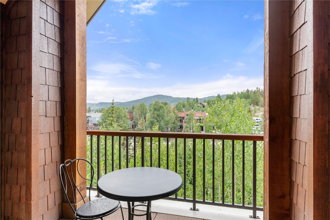 600 Columbine Road, Unit 5310 Breckenridge, CO 80424 - Photo 25 of 38 a view of a balcony