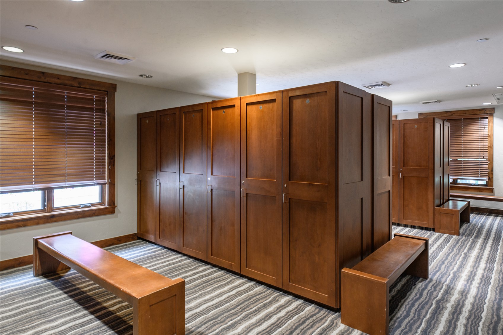 600 Columbine Road, Unit 5310 Breckenridge, CO 80424 - Photo 30 of 38 a living room with a bed furniture and windows
