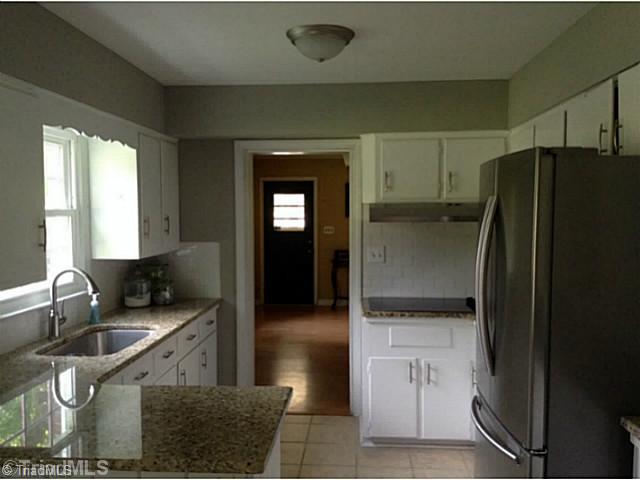 3435 Pine Valley Road High Point, NC 27265 - Photo 3 of 16 Kitchen.