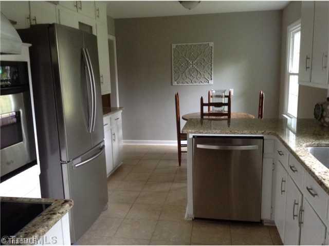 3435 Pine Valley Road High Point, NC 27265 - Photo 4 of 16 Kitchen.