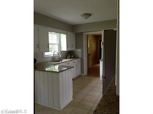 3435 Pine Valley Road High Point, NC 27265 - Photo 6 of 16 Kitchen.