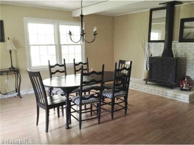 3435 Pine Valley Road High Point, NC 27265 - Photo 8 of 16 Den/Family/Great Room.