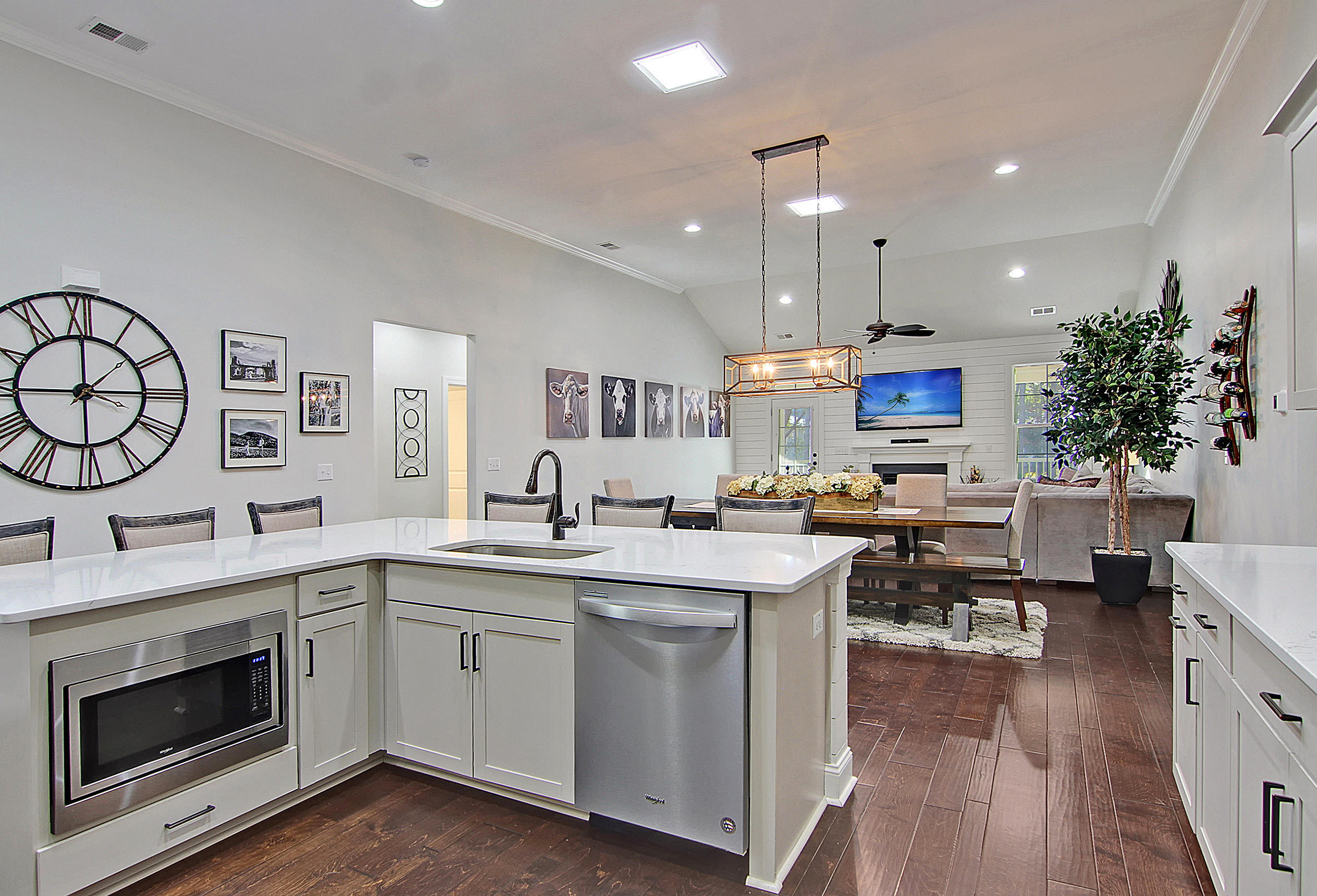469 Woodspring Road Mount Pleasant, SC 29466 - Photo 14 of 58 CREM_469 Woodspring Road_043