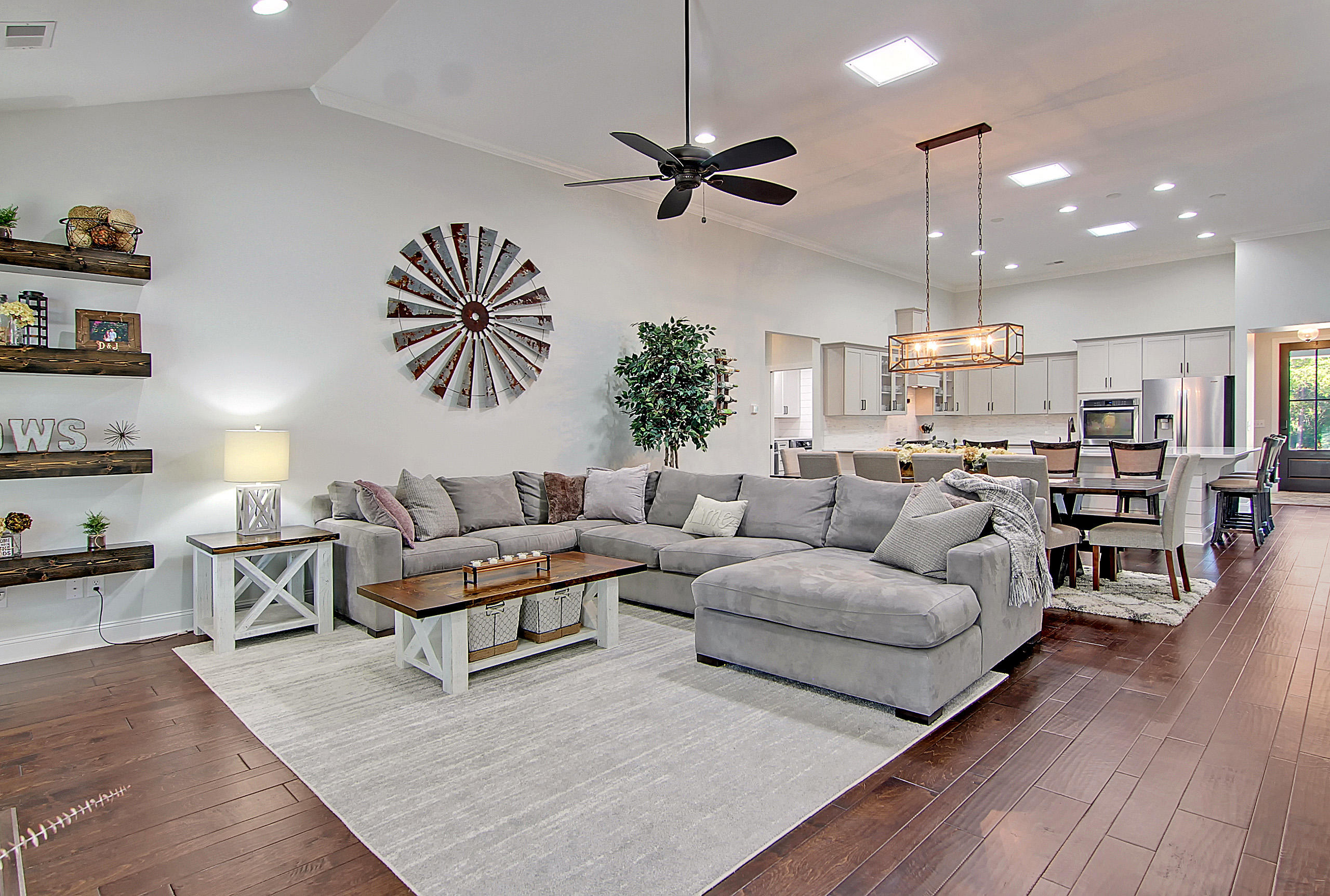 469 Woodspring Road Mount Pleasant, SC 29466 - Photo 22 of 58 CREM_469 Woodspring Road_037