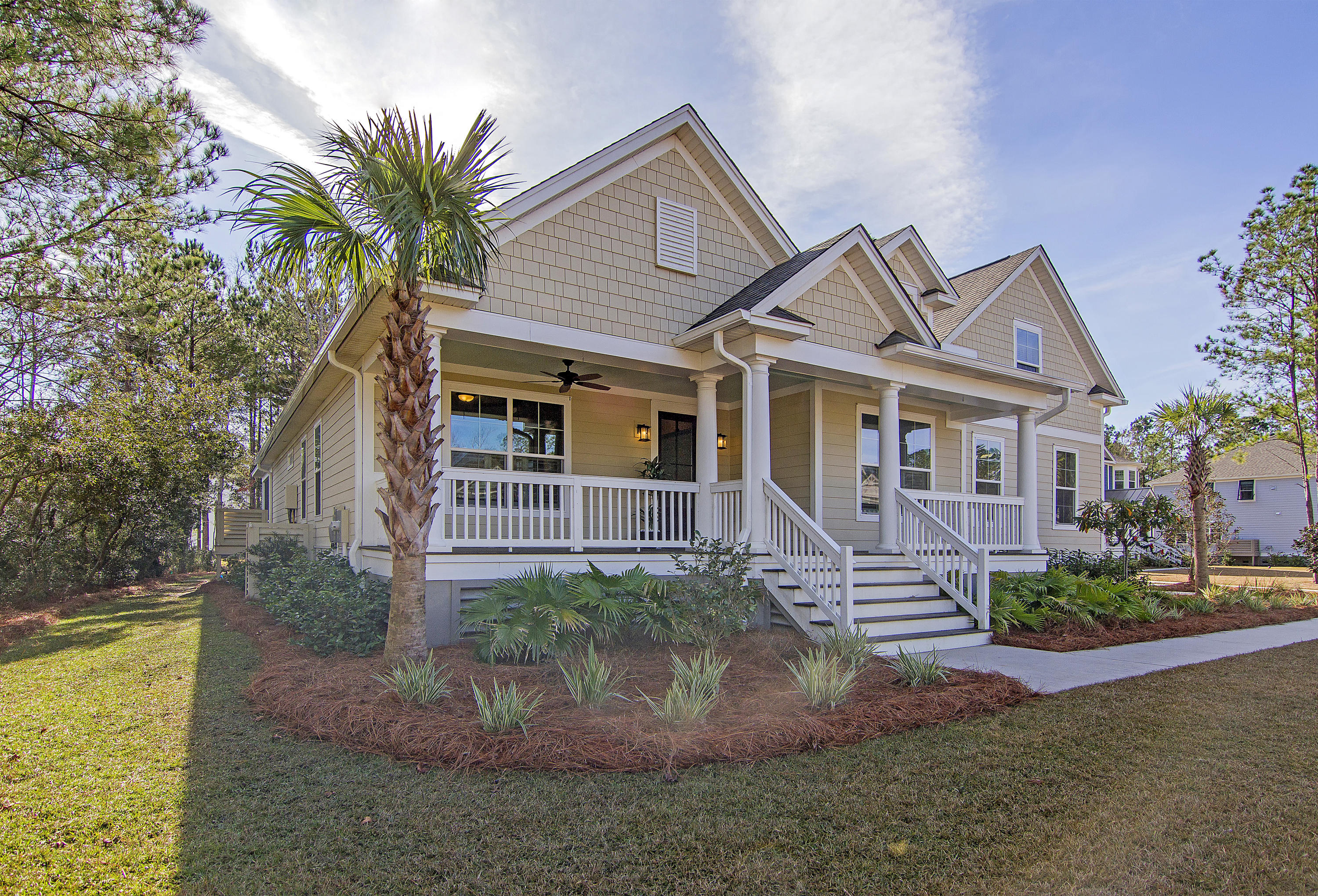 469 Woodspring Road Mount Pleasant, SC 29466 - Photo 5 of 58 CREM_469 Woodspring Road_066