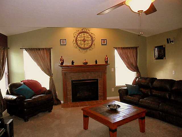 167 Butternut Pass Commercial Point, OH 43116 - Photo 4 of 24