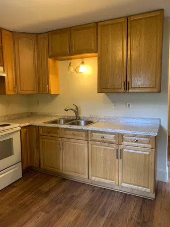 $1,650 | 711 Locust Street, Charleston, SC 29407