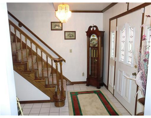 Entry/Foyer. 