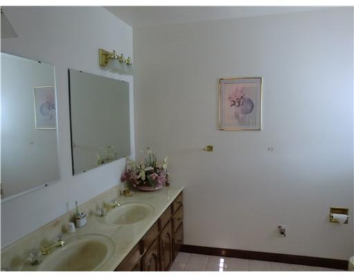 42 Emery Road Fredericktown, PA 15333 - Photo 10 of 18 Master Bath/Spa.