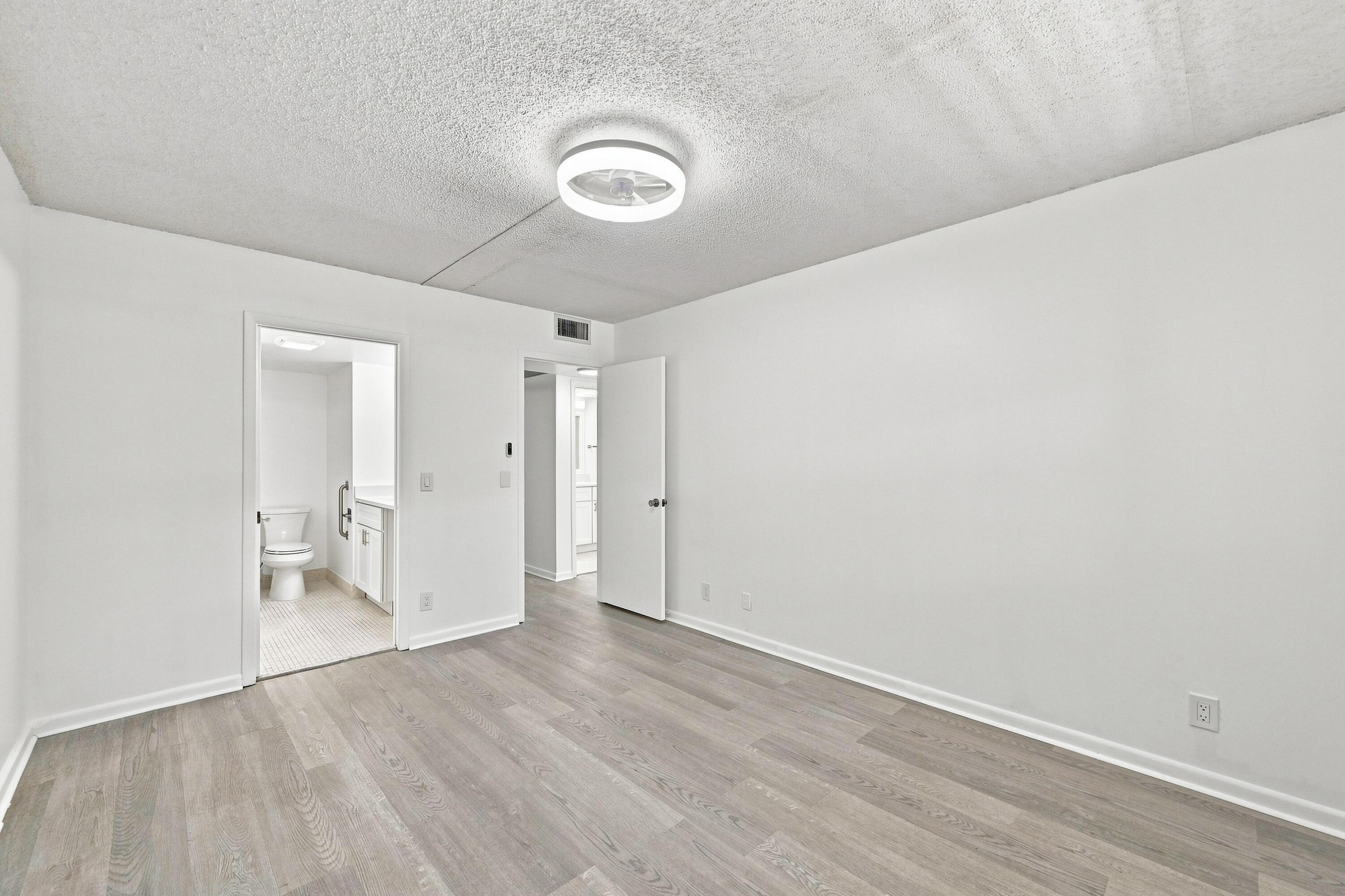 2035 Newcastle B Boca Raton, FL 33434 - Photo 12 of 29 Primary Bedroom