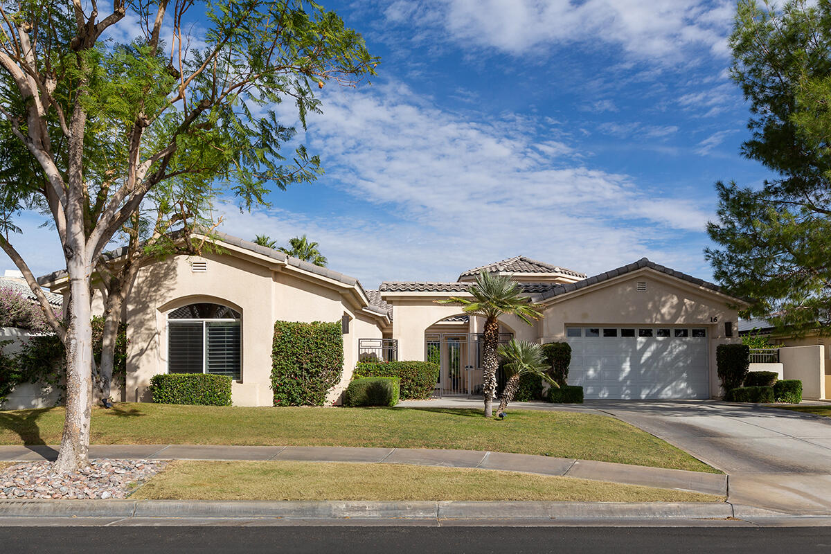 16 Bentley Road Rancho Mirage, CA 92270 - Photo 2 of 48 01