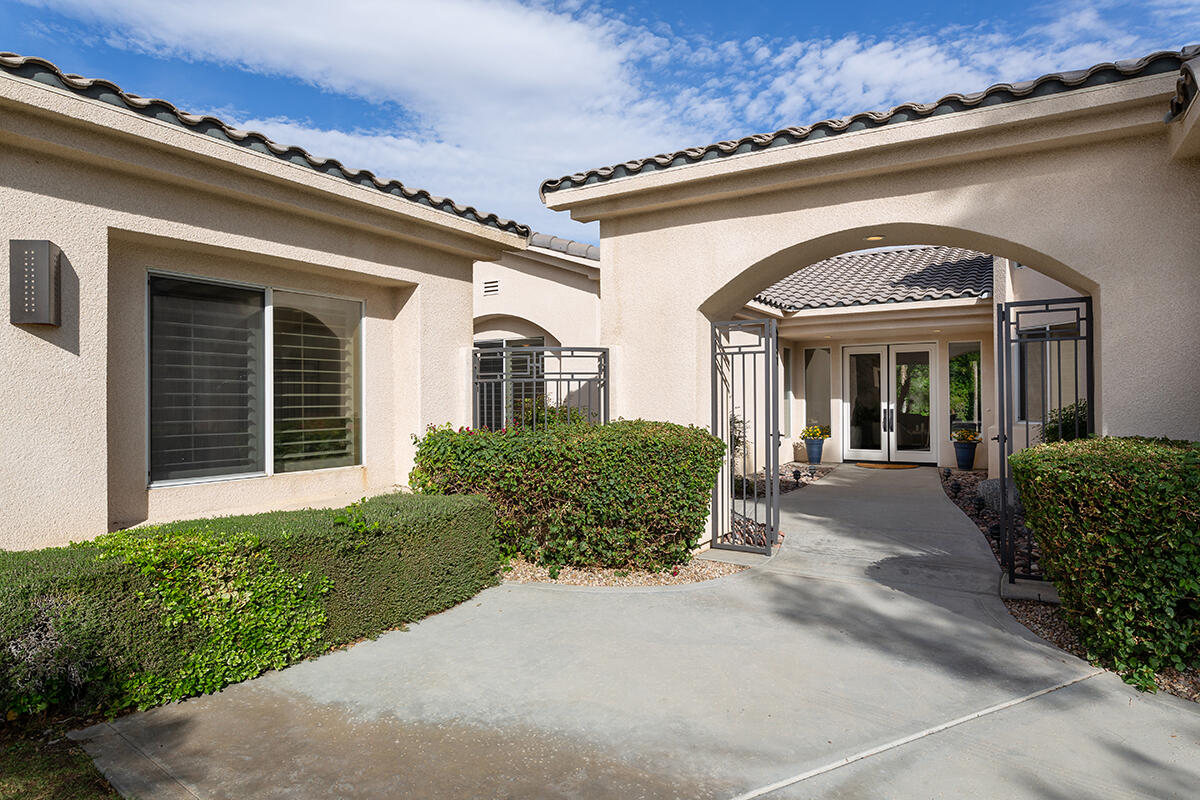 16 Bentley Road Rancho Mirage, CA 92270 - Photo 4 of 48 04