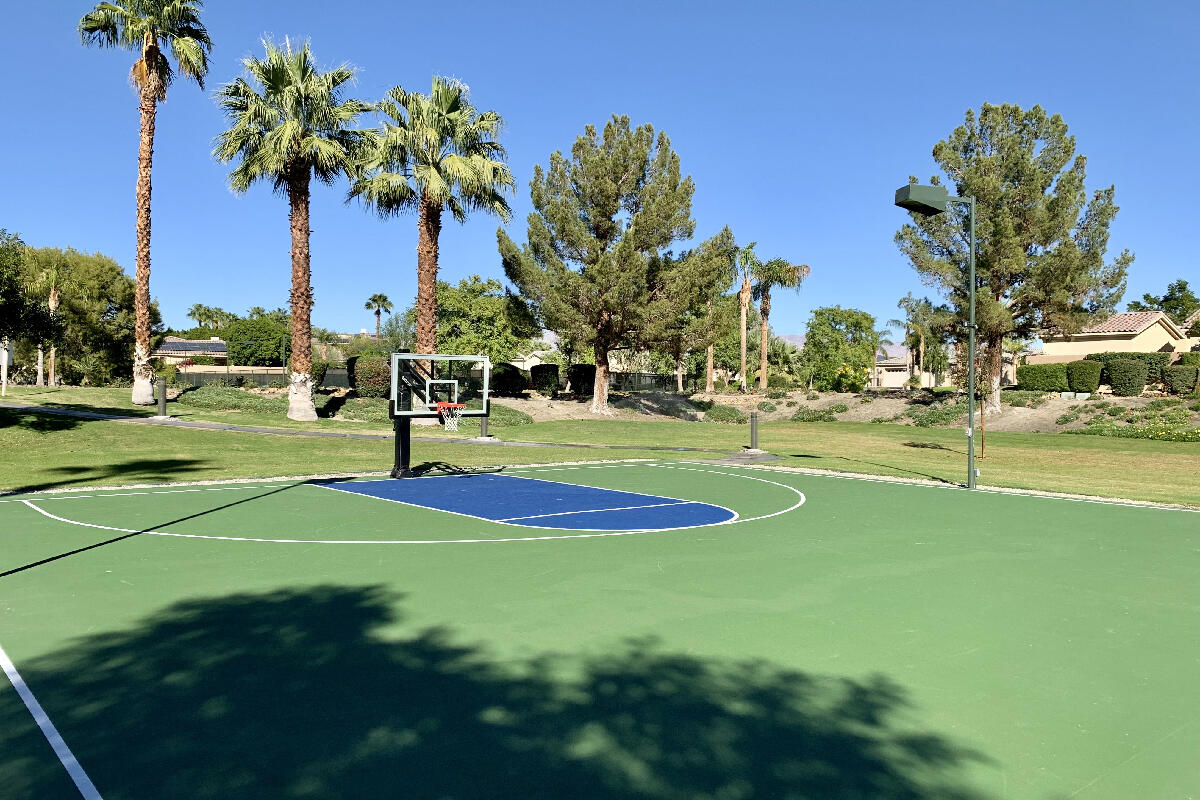 16 Bentley Road Rancho Mirage, CA 92270 - Photo 46 of 48 46